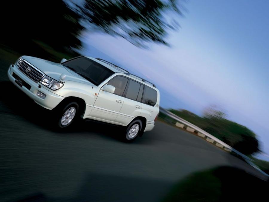  Toyota Land Cruiser 100 Van VX 2002 года  (JP) (фото 4 из 5)